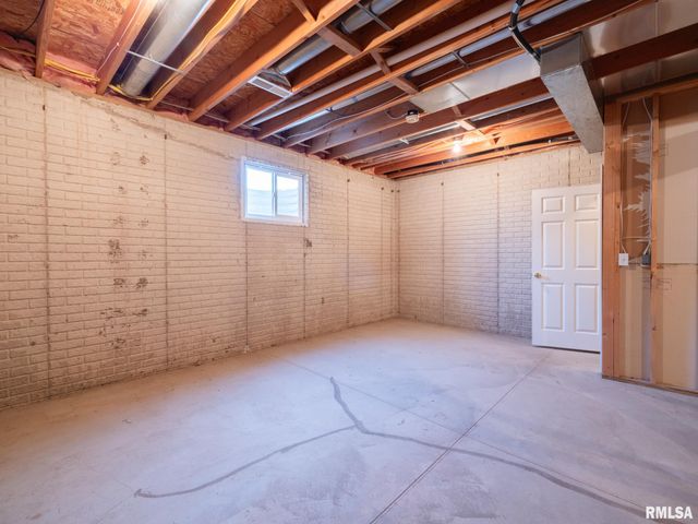 1602 INDIGO Drive, Morton, IL 61550