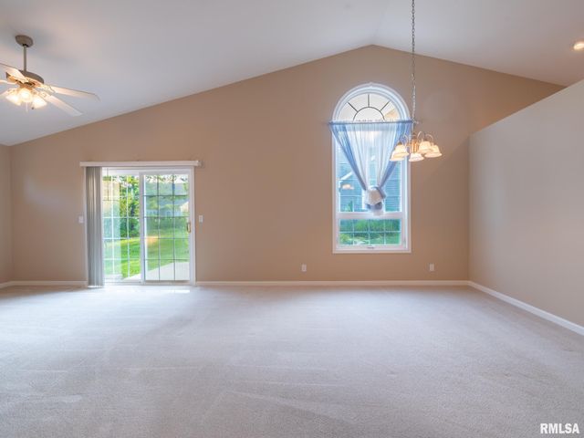1602 INDIGO Drive, Morton, IL 61550