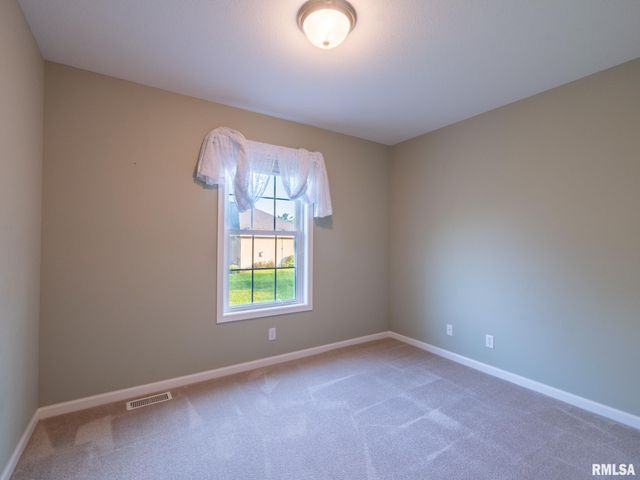 1602 INDIGO Drive, Morton, IL 61550