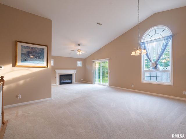1602 INDIGO Drive, Morton, IL 61550