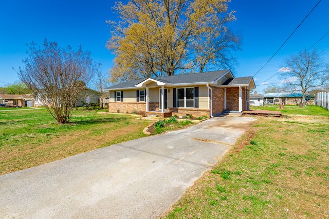 525 Pinewood Circle, Fort Oglethorpe, GA 30742