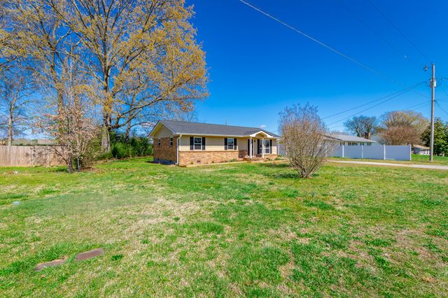 525 Pinewood Circle, Fort Oglethorpe, GA 30742