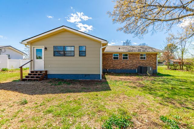 525 Pinewood Circle, Fort Oglethorpe, GA 30742