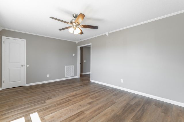 525 Pinewood Circle, Fort Oglethorpe, GA 30742