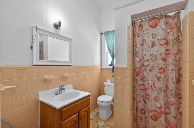 200 N ORANGE AVENUE, Fort Meade, FL 33841