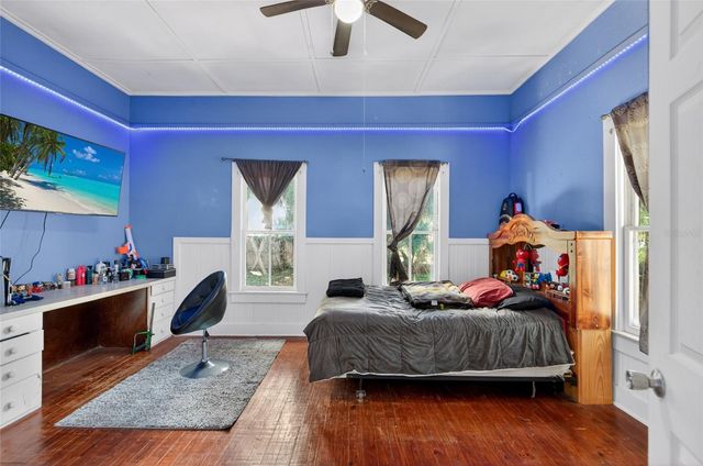200 N ORANGE AVENUE, Fort Meade, FL 33841
