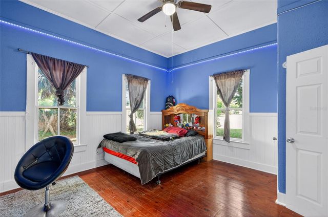 200 N ORANGE AVENUE, Fort Meade, FL 33841