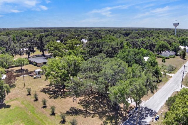 200 N ORANGE AVENUE, Fort Meade, FL 33841