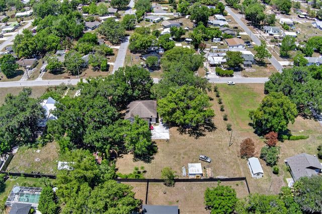 200 N ORANGE AVENUE, Fort Meade, FL 33841