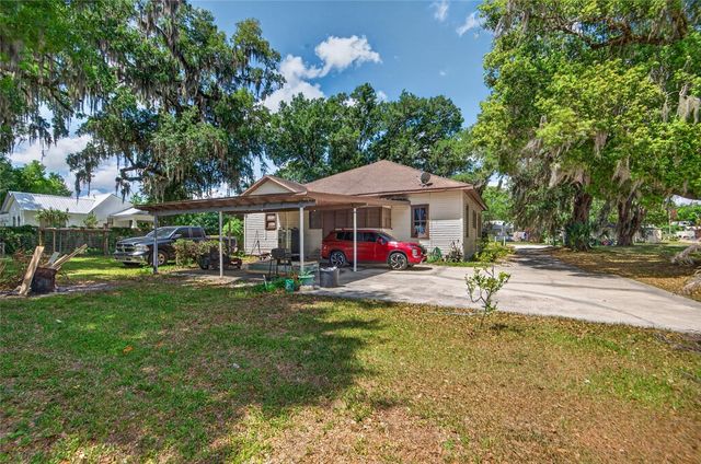 200 N ORANGE AVENUE, Fort Meade, FL 33841