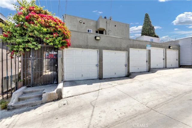 1211 Magnolia Avenue, Long Beach, CA 90813