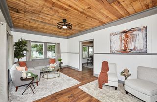 207 E Buchanan Street, Winterset, IA 50273