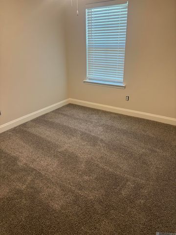 13302 Fowler Dr, Walker, LA 70785