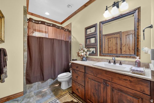 973 E TALIESEN CV, Midvale, UT 84047