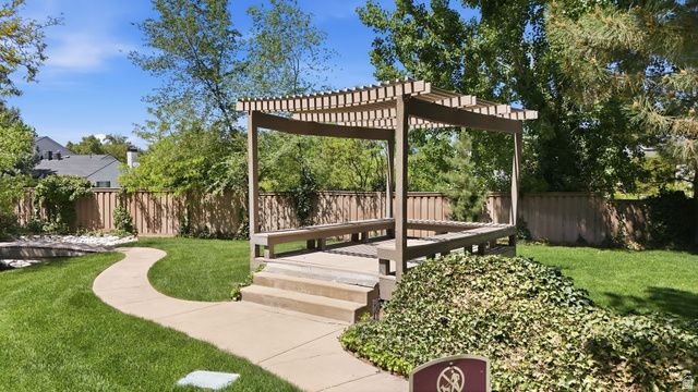 973 E TALIESEN CV, Midvale, UT 84047