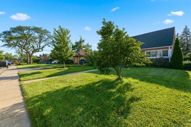 842 N Memorial Drive, Chicago Heights, IL 60411