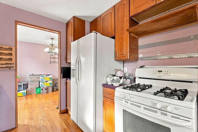 842 N Memorial Drive, Chicago Heights, IL 60411