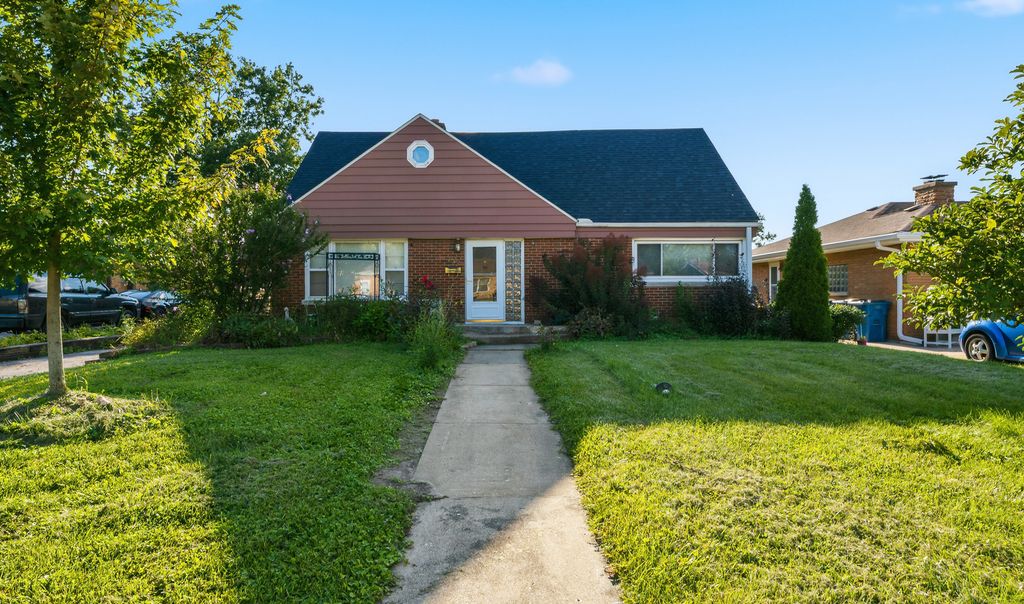 842 N Memorial Drive, Chicago Heights, IL 60411