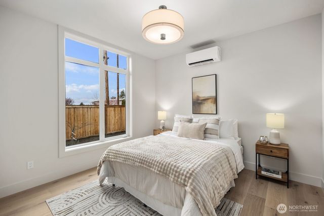 19742 20th Avenue NW, Shoreline, WA 98177