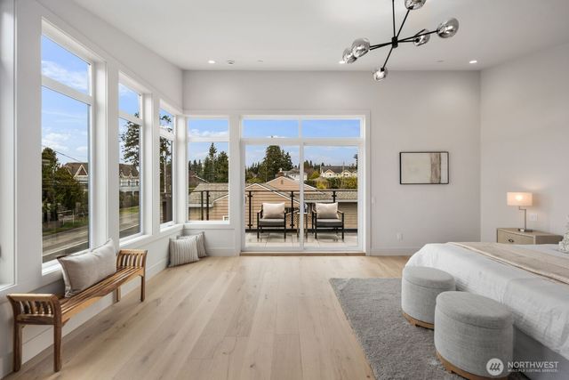 19742 20th Avenue NW, Shoreline, WA 98177