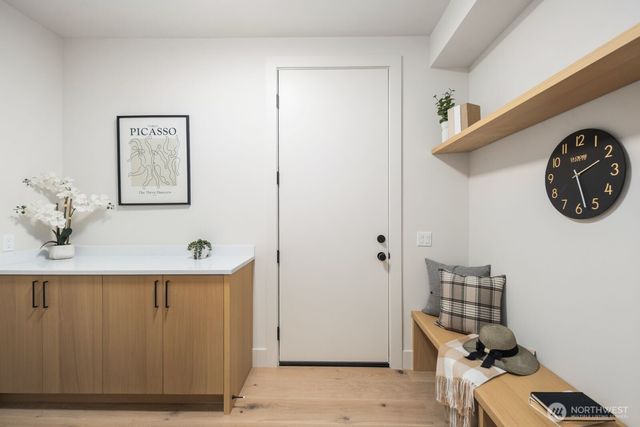 19742 20th Avenue NW, Shoreline, WA 98177