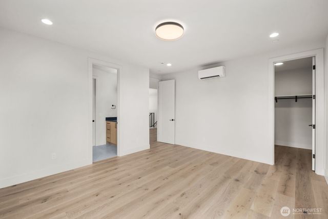 19742 20th Avenue NW, Shoreline, WA 98177