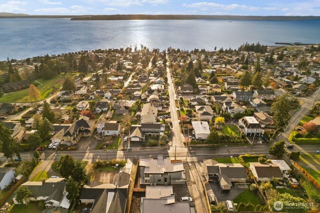 19742 20th Avenue NW, Shoreline, WA 98177