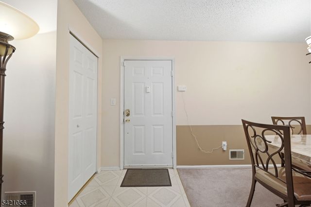 475 Quince Ct, Mahwah Twp., NJ 07430