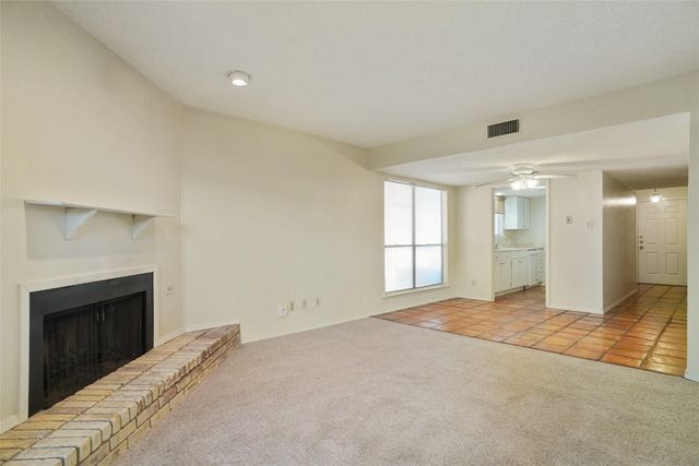 4920 Byers Avenue A, Fort Worth, TX 76107