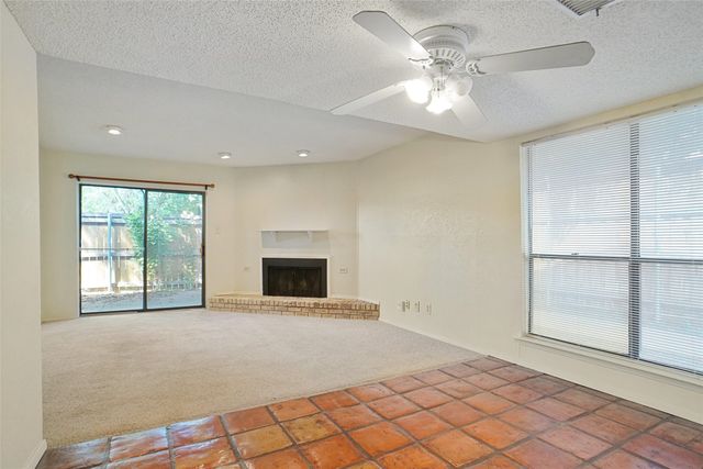 4920 Byers Avenue A, Fort Worth, TX 76107