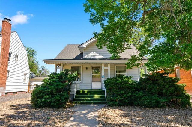 240 S 5th Avenue, Brighton, CO 80601