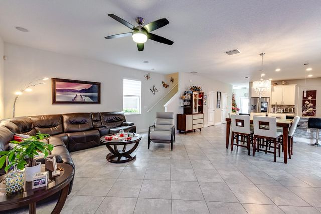 11813 GINSBERG PLACE, Orlando, FL 32832