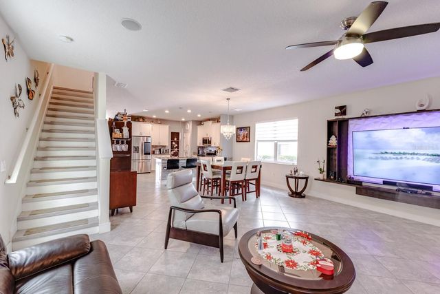 11813 GINSBERG PLACE, Orlando, FL 32832
