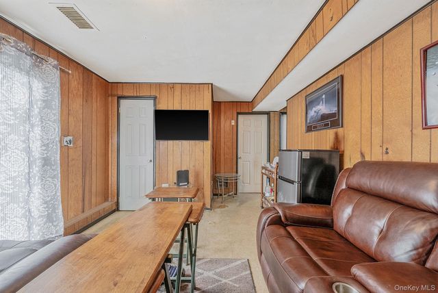 42 Centerwood Street, West Babylon, NY 11704