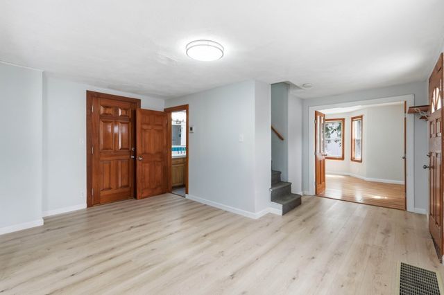 216 Crest Ave, Revere, MA 02151