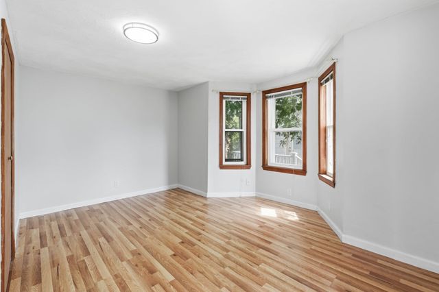 216 Crest Ave, Revere, MA 02151