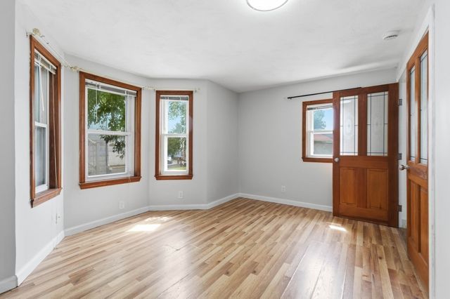216 Crest Ave, Revere, MA 02151