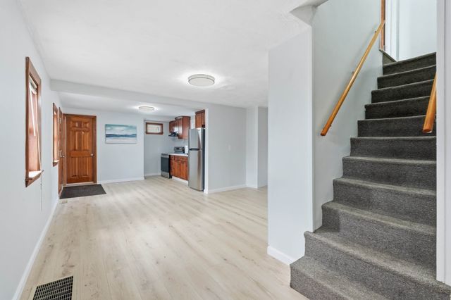 216 Crest Ave, Revere, MA 02151