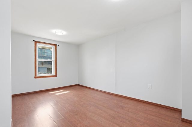 216 Crest Ave, Revere, MA 02151