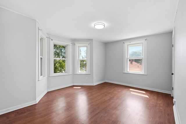 216 Crest Ave, Revere, MA 02151