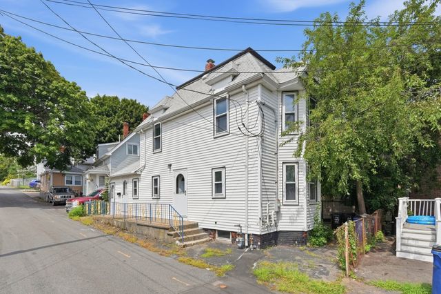 216 Crest Ave, Revere, MA 02151