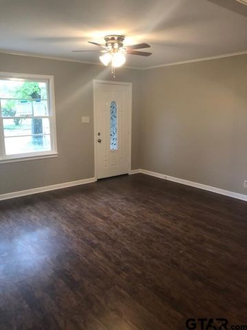 2725 Brentwood Dr, Tyler, TX 75701