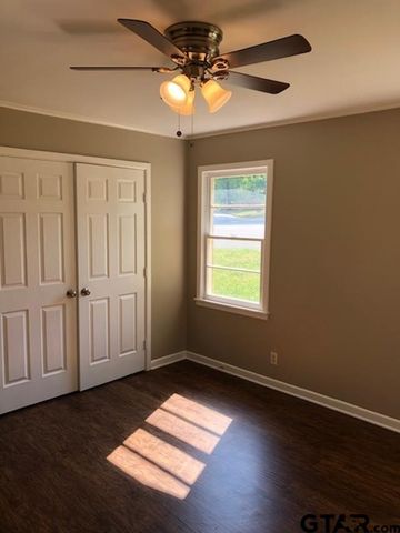 2725 Brentwood Dr, Tyler, TX 75701