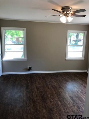 2725 Brentwood Dr, Tyler, TX 75701