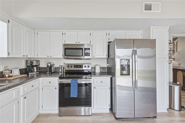 3949 KING DRIVE, Brandon, FL 33511