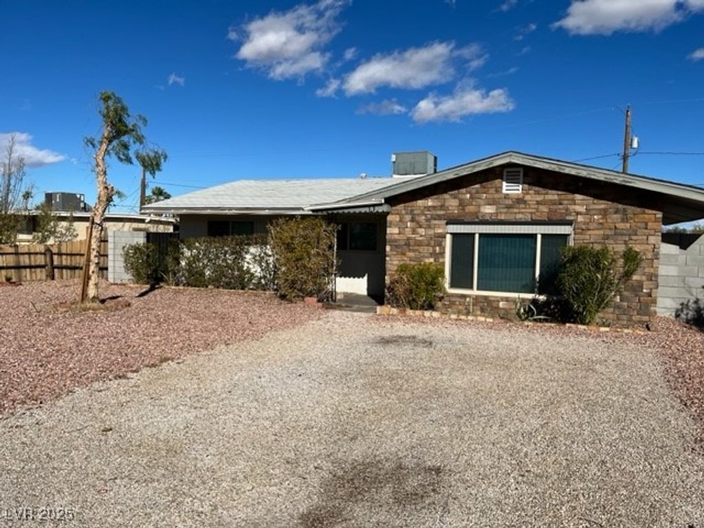 11 California Way, Henderson, NV 89015