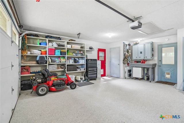 714 Oakwood Boulevard, New Braunfels, TX 78130
