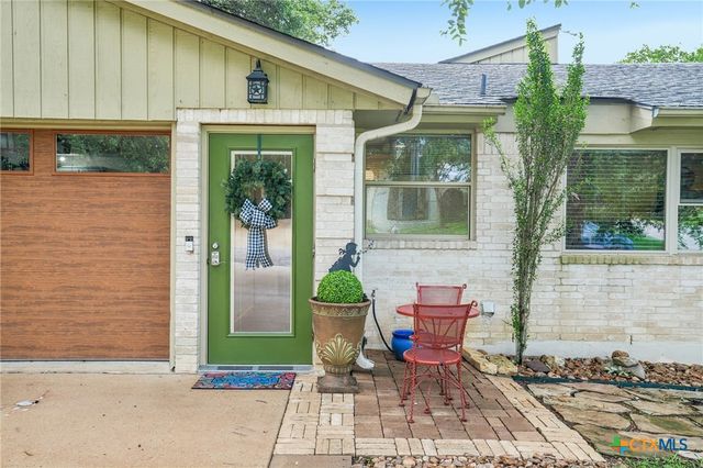 714 Oakwood Boulevard, New Braunfels, TX 78130