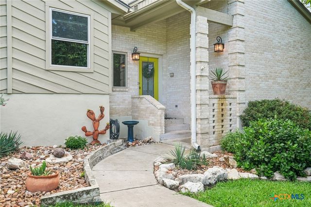 714 Oakwood Boulevard, New Braunfels, TX 78130