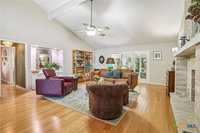 714 Oakwood Boulevard, New Braunfels, TX 78130